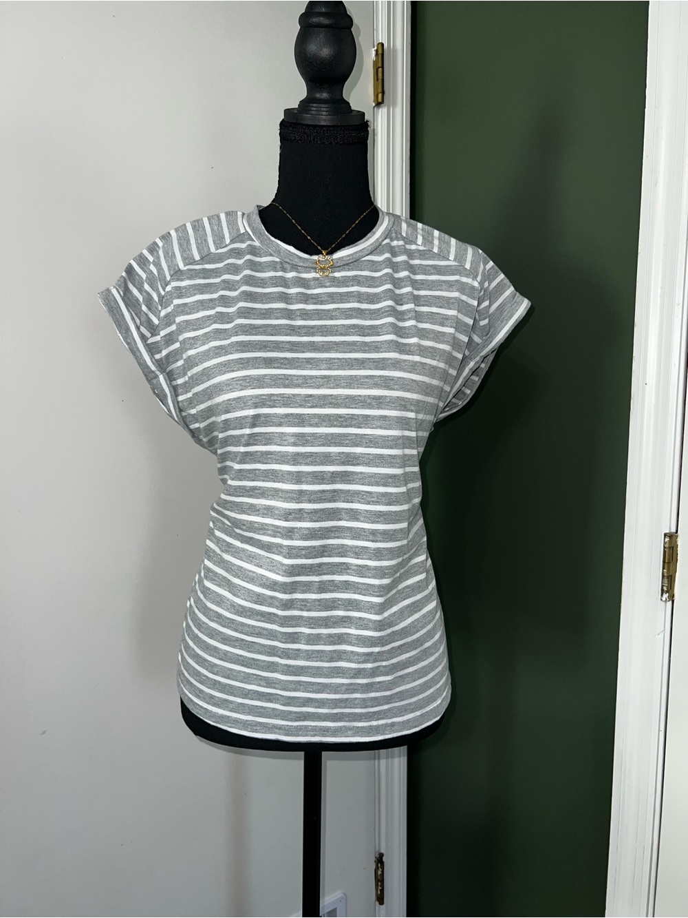 SHEIN Gray & White Striped Short Sleeve Tee